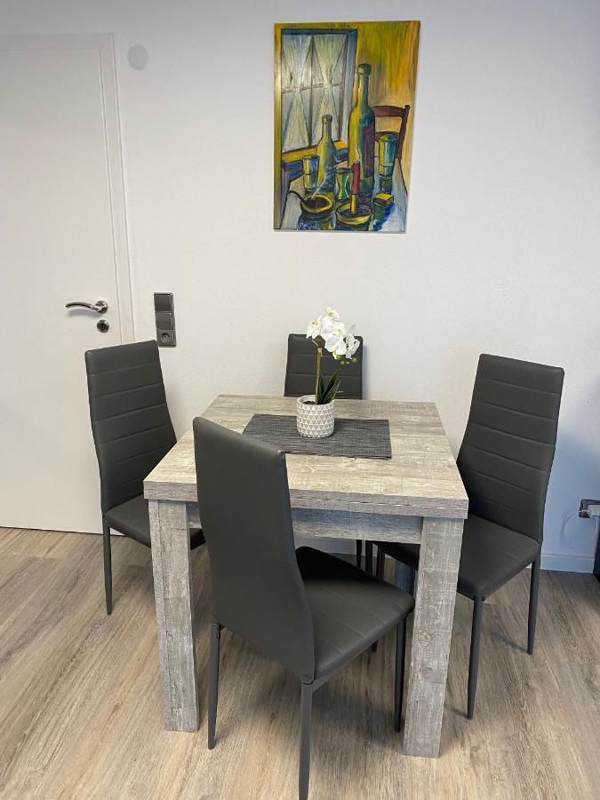 1,5 Zimmer Apartment In S-Bahn Naehe, 35 Qm, Max 4 Pers, Zentral, Private Terasse, Internet 250 Mbit Gaertringen Экстерьер фото